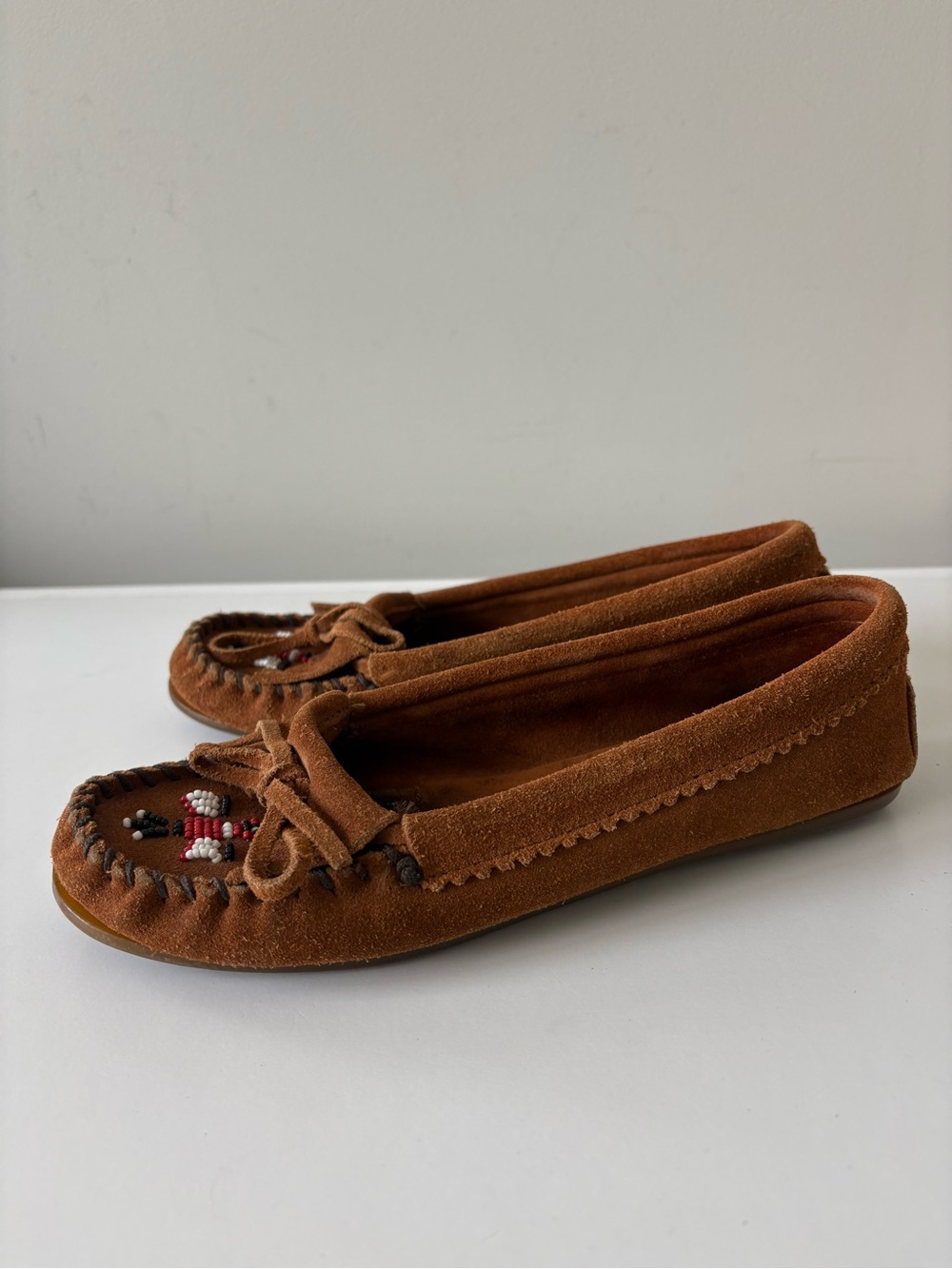 Minnetonka Thunderbird II Moccasins Brown Suede Beaded Leather Loafers Size 7 - Picture 11 of 13